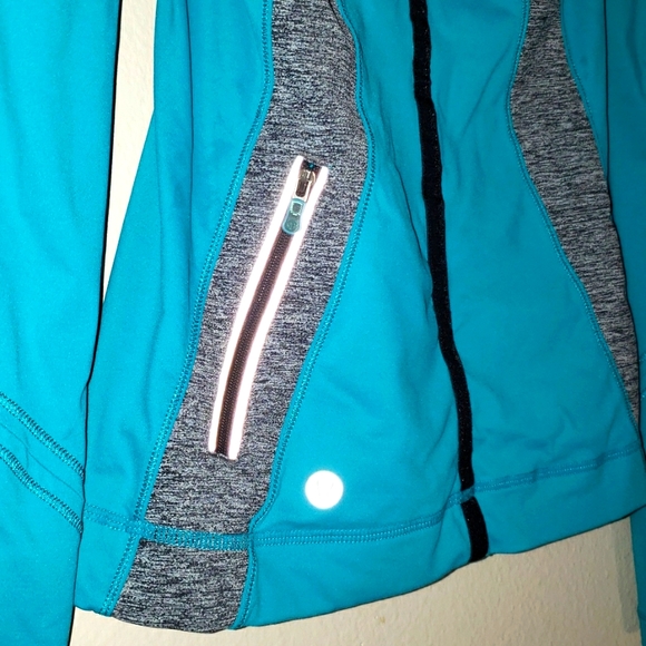 Rare Lululemon Cross Train Pullover  - Picture 6 of 10